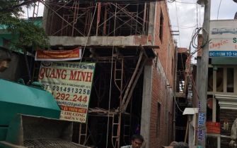 Công trình CHÚ HÀO phường CMT Q 12  đổ