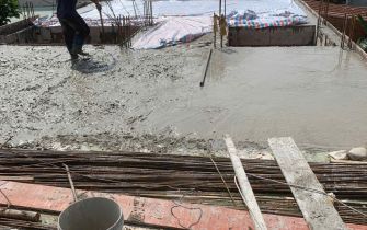 Công tác đổ bê tông tấm 2 công trình anh Hải P Trung Mỹ Tây Q 12 5-10-2024