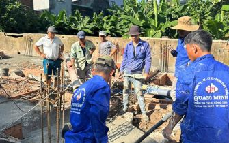 Công tác đổ bê tông móng công trình Anh Hải P Trung Mỹ Tây Q12