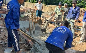 Công tác đổ bê tông móng công trình Anh Hải P Trung Mỹ Tây Q12