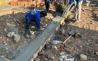 Công tác đổ bê tông móng công trình Anh Hải P Trung Mỹ Tây Q12