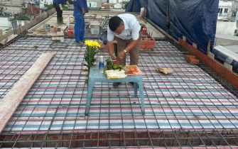 Công trình xã Trung Chánh huyện Hóc Môn đổ mái 4 ngày 25-8-2024