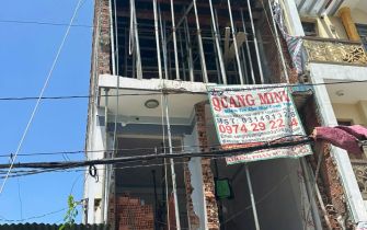 Công trình xã Trung Chánh huyện Hóc Môn đổ mái 4 ngày 25-8-2024