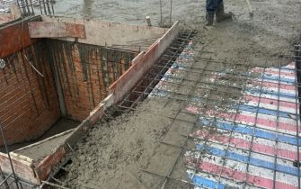 Công tác ép cọc công trình em Quỳnh phường Trung Mỹ Tây quận 12 TPHCM