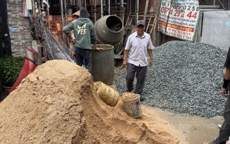 Công tác đổ mái tầng 1 công trình em Quỳnh phường Trung Mỹ Tây quận 12 TPHCM ngày 27- 1 - 2025 AL