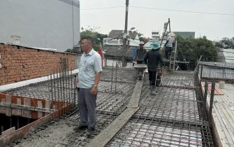 Cập nhật hình ảnh đổ bê tông sàn lầu 1 công trình em Bằng phường Hiệp Thành Q 12