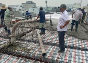 Công tác đổ bê tông tầng 4 công trình anh Hải p Trung Mỹ Tây Q12 ngày 6-11-2024