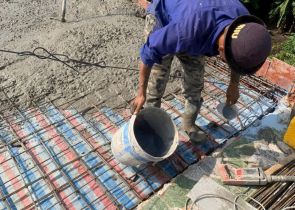 Công tác đổ bê tông tấm 2 công trình anh Hải P Trung Mỹ Tây Q 12 5-10-2024