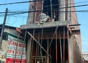 CẬP NHẬT TIẾN ĐỘ THI CÔNG – ĐỔ BÊ TÔNG SÀN LẦU 2 CÔNG TRÌNH EM TRANG